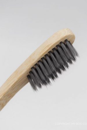cepillo-de-dientes-de-bambu-boo-con-cerdas-de-carbon-activo